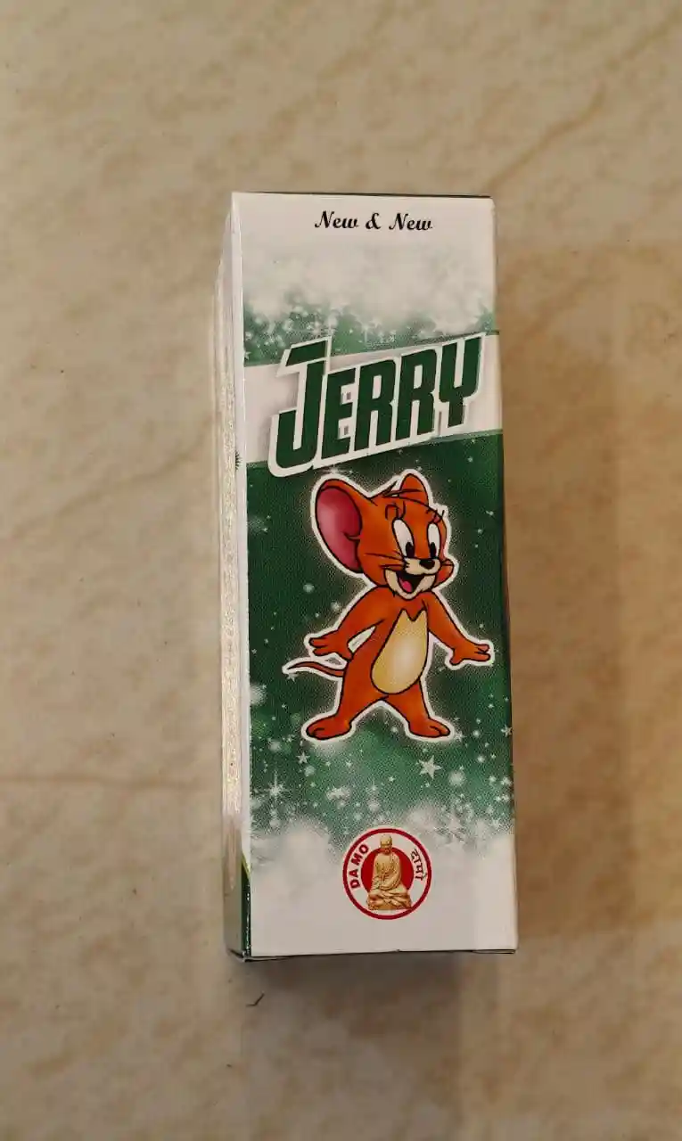 TOM & JERRY